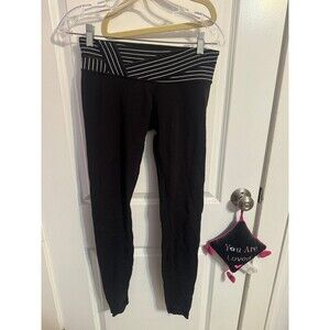 Lululemon Black Wunder Under Leggings - Size 6